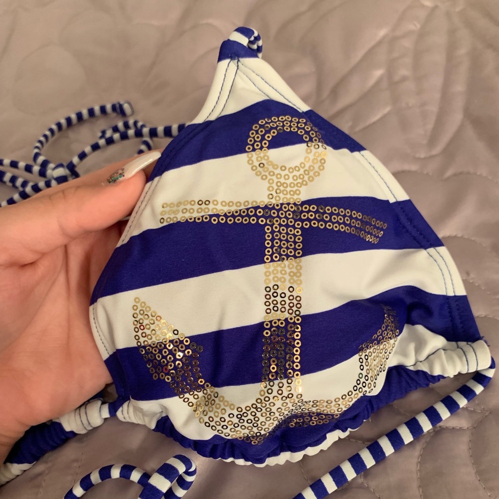 Bathing suit - Picture 2 of 2